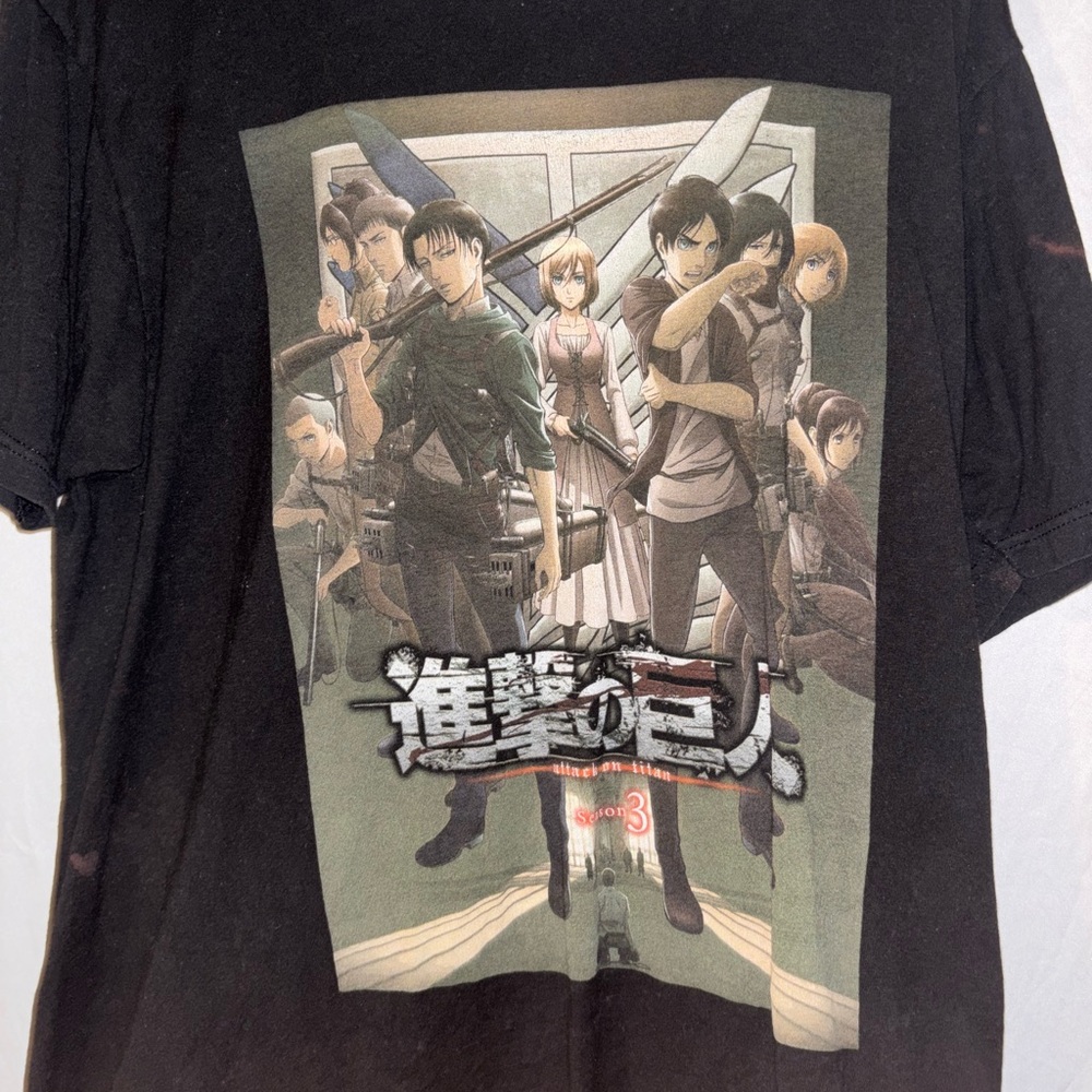 Attack on Titan Graphic T-Shirt - Black Season 3 Large